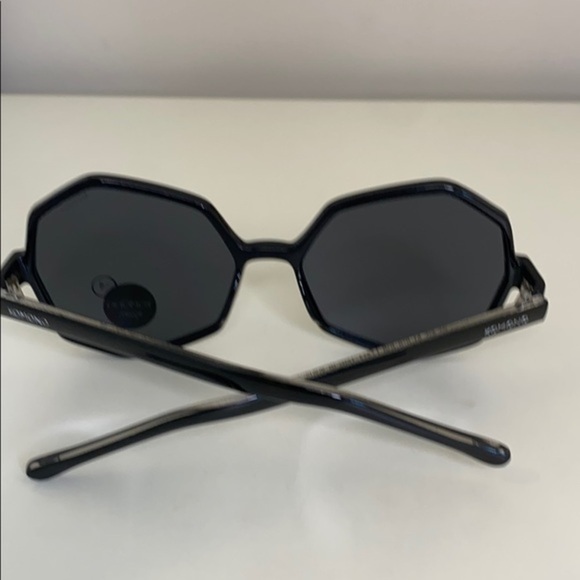 NEW Komono Sunglasses Bonnie Black Transparent Geometric UV 400 - Picture 10 of 14